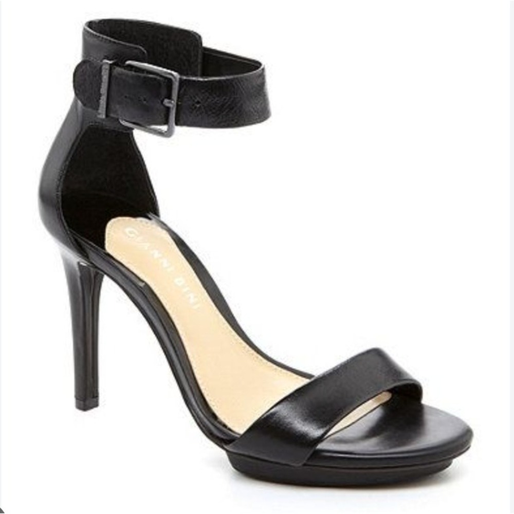 Gianni Bini Strappy Heels 7.5 Black